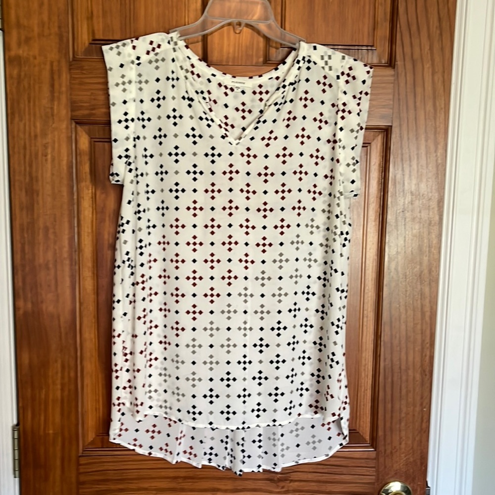 Women’s sleeveless top